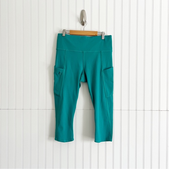 Athleta Size Medium Tall All in Crop Tight - Picture 2 of 5